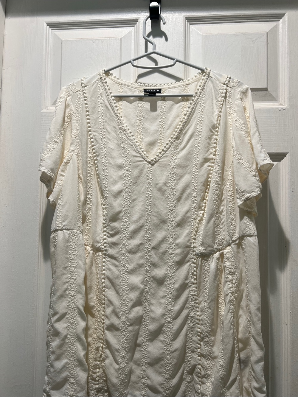 torrid Cream V-Neck Embroidered Boho Blouse